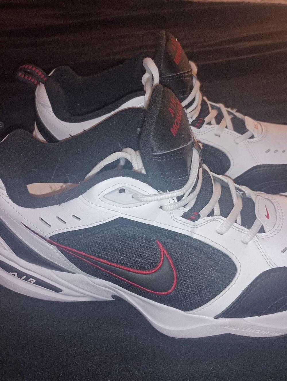 Mens Nike Air Monarch IV Red, Black & White Size 10M In Box Never Worn - Picture 6 of 8